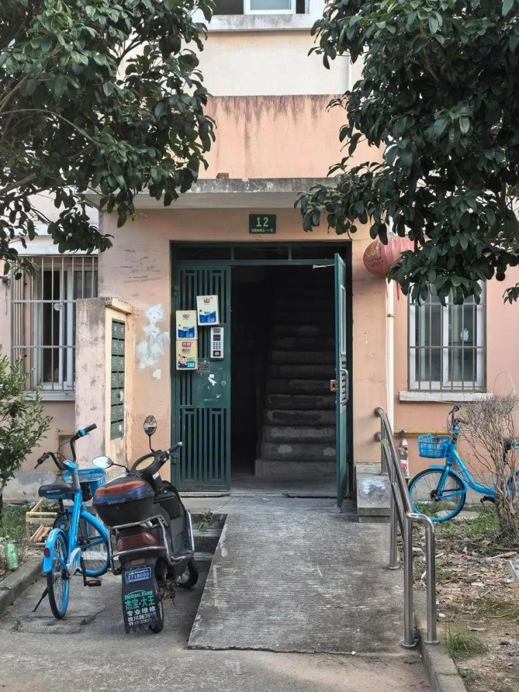 8·3上海小区门禁失效事件_百度百科