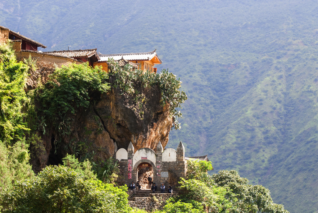  p>宝山石头城位于 a target="_blank" href="/item/云南省/18664752"