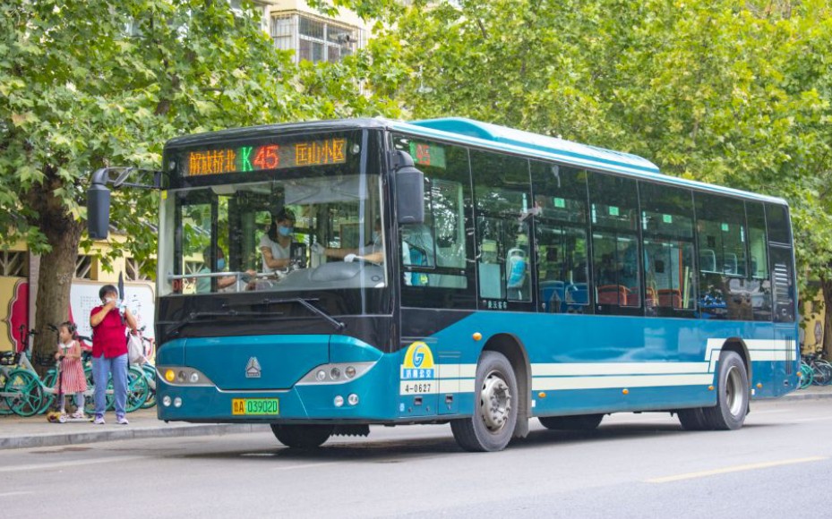 为市区线路,于1995年开通,由济南公共交通集团有限公司西部公交分公司