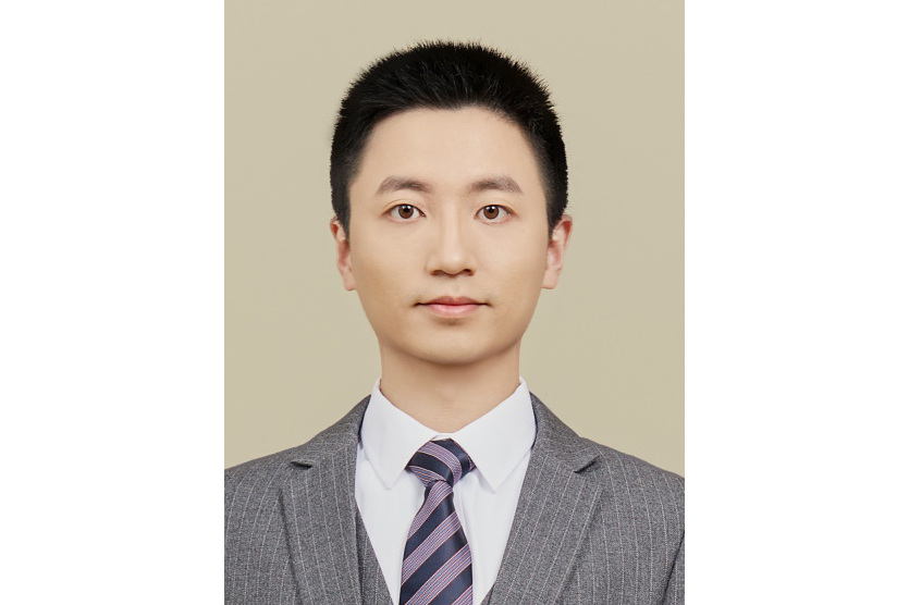 李彦
