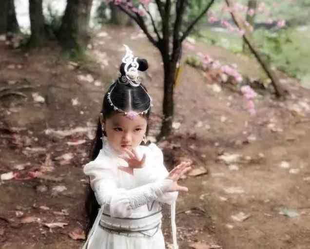 ">哪吒降妖记》及其衍生试作品中的角色之一,由吴佳怡,崔雅涵饰