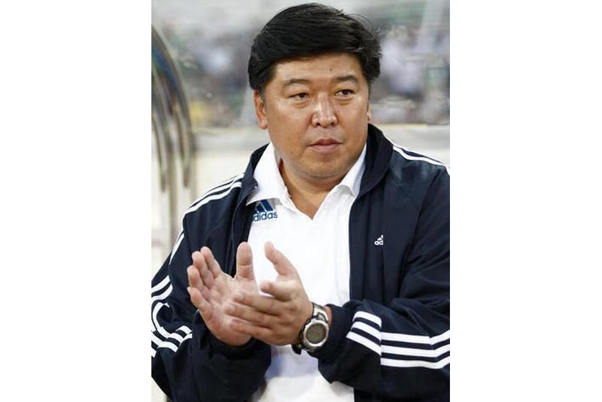  p>徐弘,1968年5月14日出生,中国足球运动员,曾是大连万达队, a