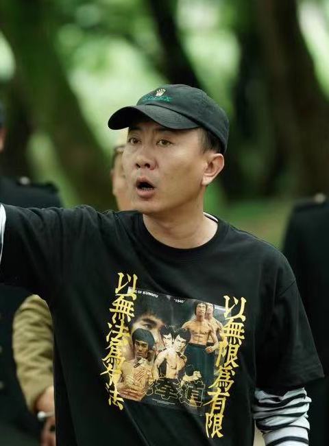 class="ref" data-ctrid="syiab6wqzzbx">温若寒,中国内地导演