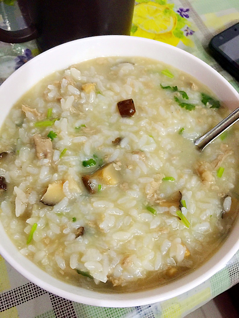 木耳香菇牛肉粥