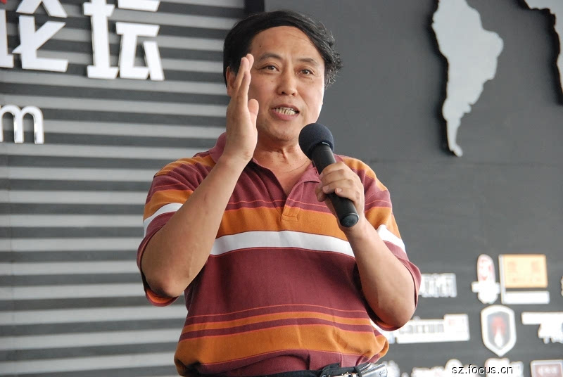  p>易宪容,1958年出生于 a target="_blank" href="/item/江西省