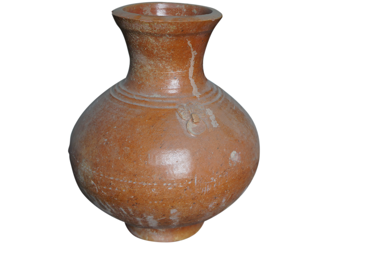  p>此藏品为东汉文物,泥质红陶.