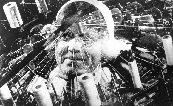 blank" href="/item/吉加·维尔托夫/2066555"