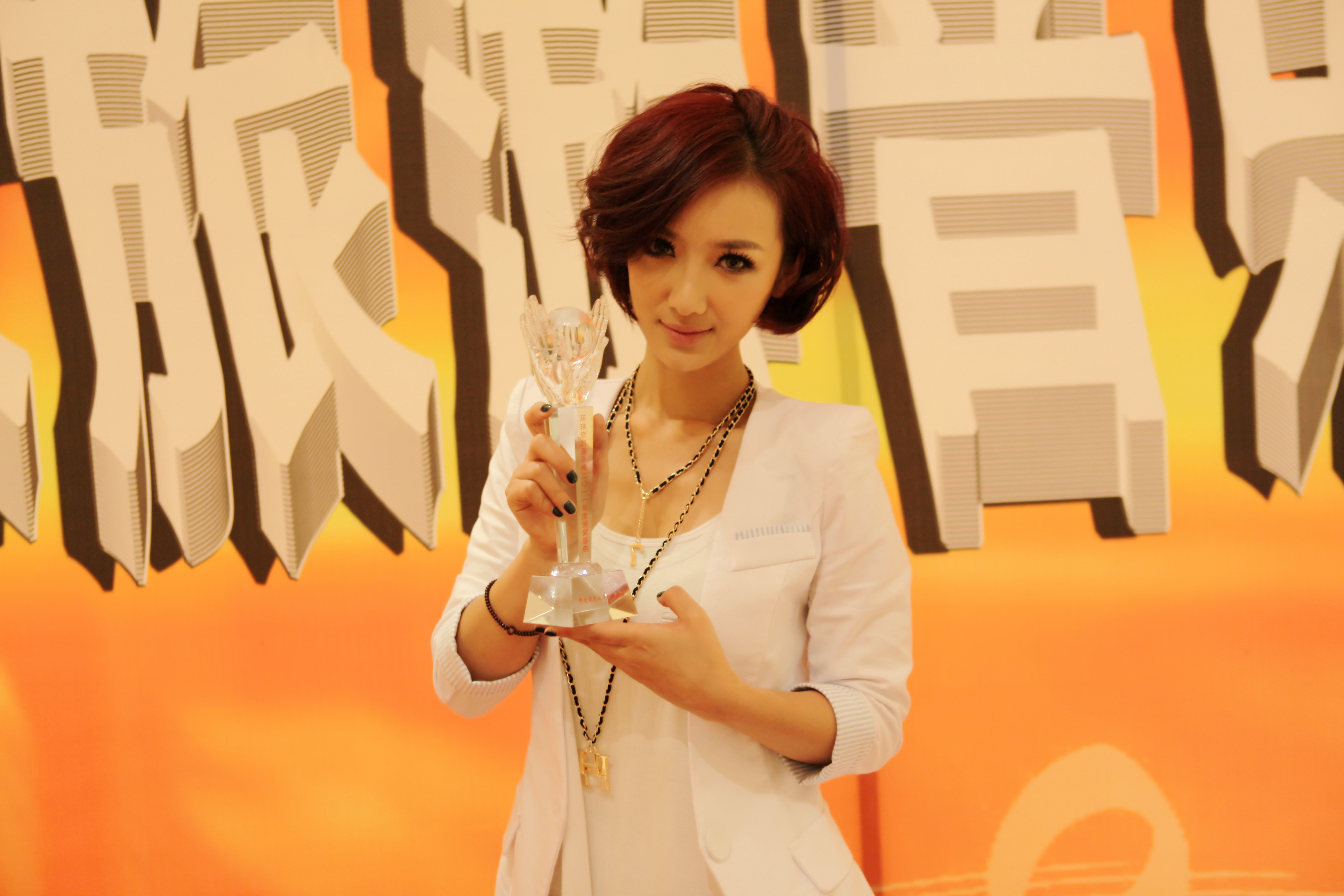  p>赵姝,出生于1月6日,浙江富阳人,中国内地青年女歌 span class="ref