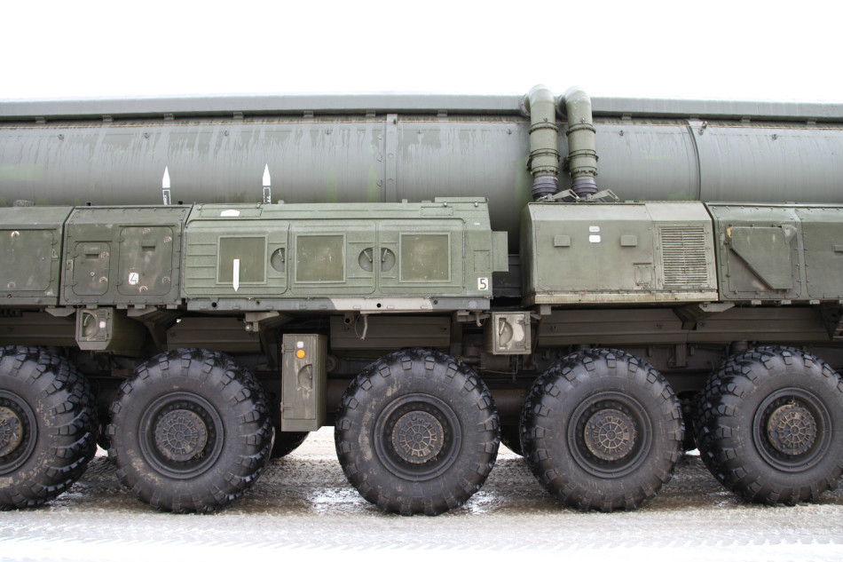  p>rt-2pm2弹道导弹( a>俄 /a>文:РТ-2ПМ2   Тополь-М