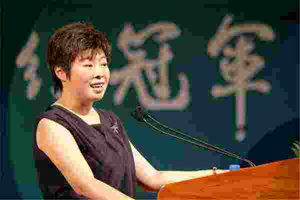 于丹