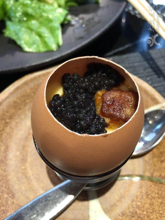 鱼子酱蒸山水蛋