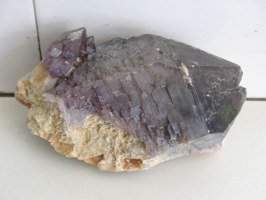  p>胶磷矿(phosphate rock)是以磷酸盐成分为主的含有少量si,al,fe等