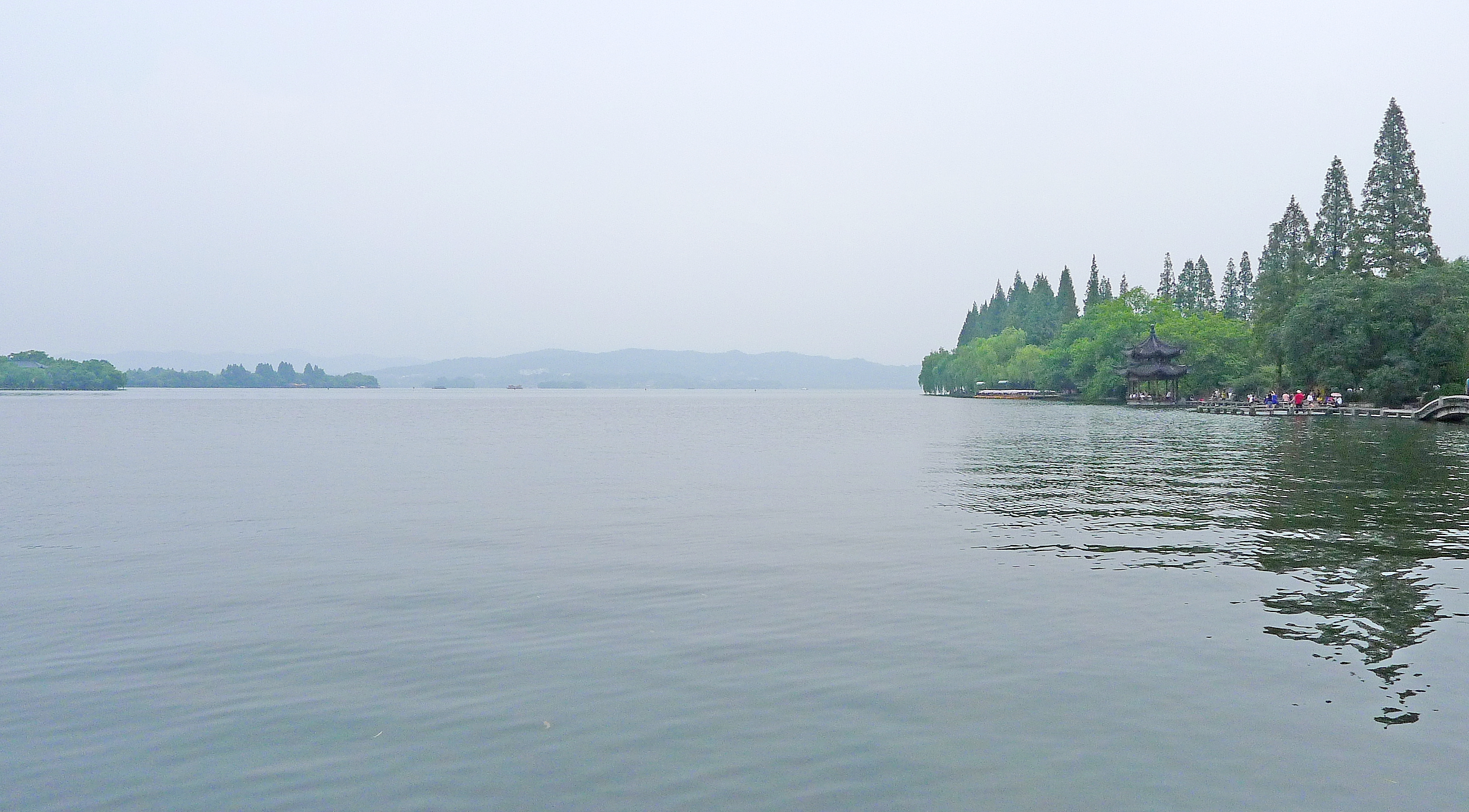  p data-id="gnzlggfl31">苏堤,旧称 a target="_blank" href="/item