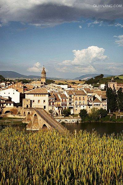  p>洛杉矶(los angeles),位于美国加利福尼亚州西南部,是美国第二大