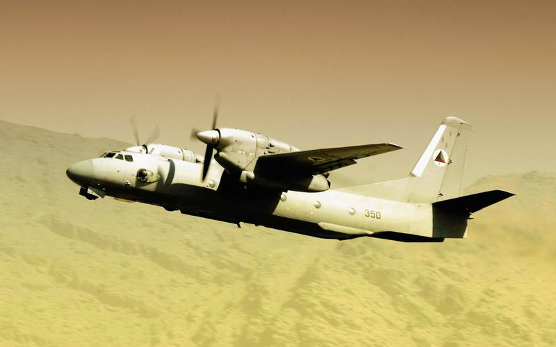  p>安-32运输机(俄文:Ан-32)是 a href="#" data-lemmaid="199168">