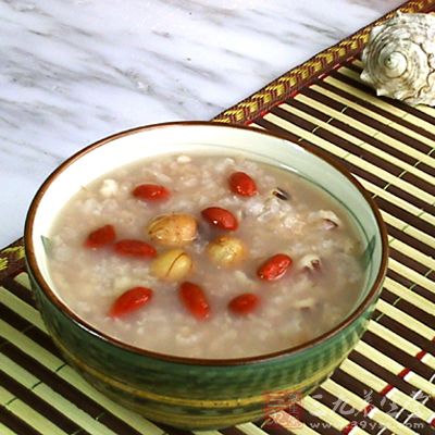 糯米芡实莲子粥