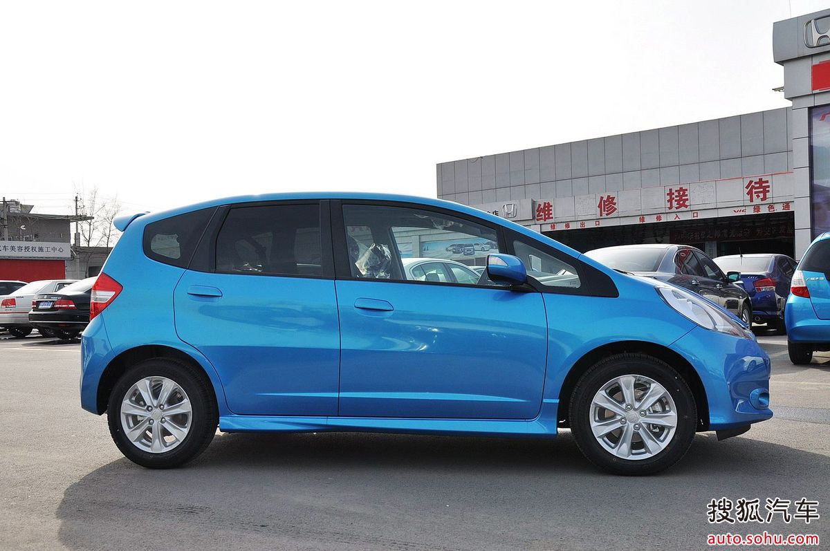  p> a target="_blank" href="/item/飞度/4583515" data-lemmaid="