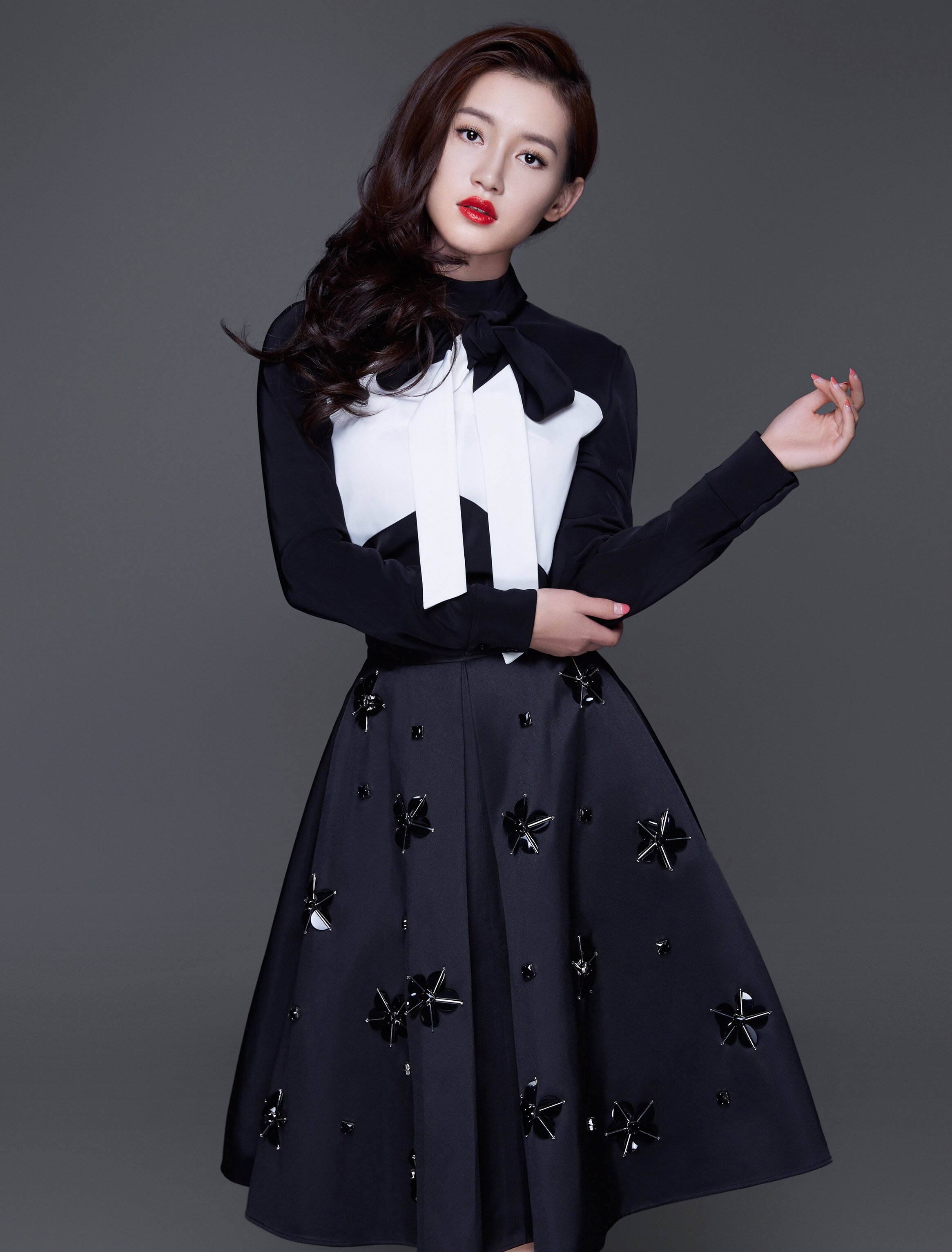  p>苏青,1989年7月5日出生于湖南省衡阳市,中国内地女演员,歌手.