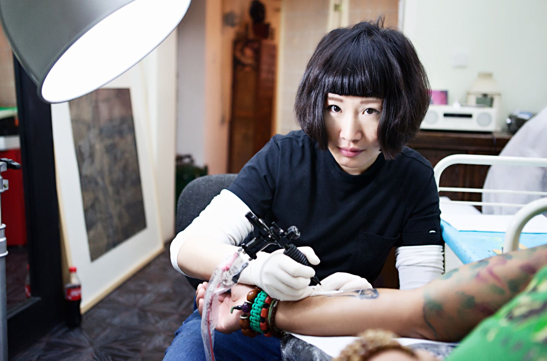  p>陈洁,纹身师,new tattoo工作室创始人. /p>