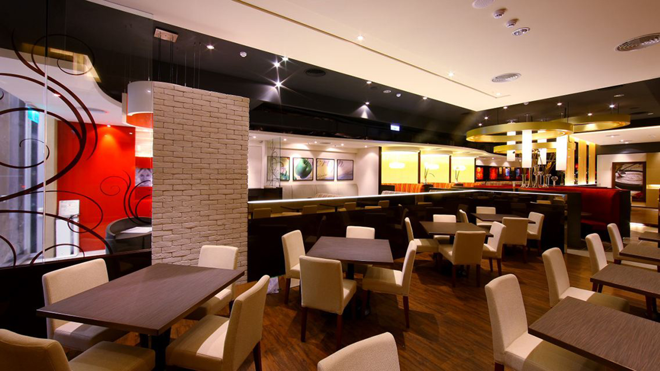 必胜客(凯德龙之梦餐厅)