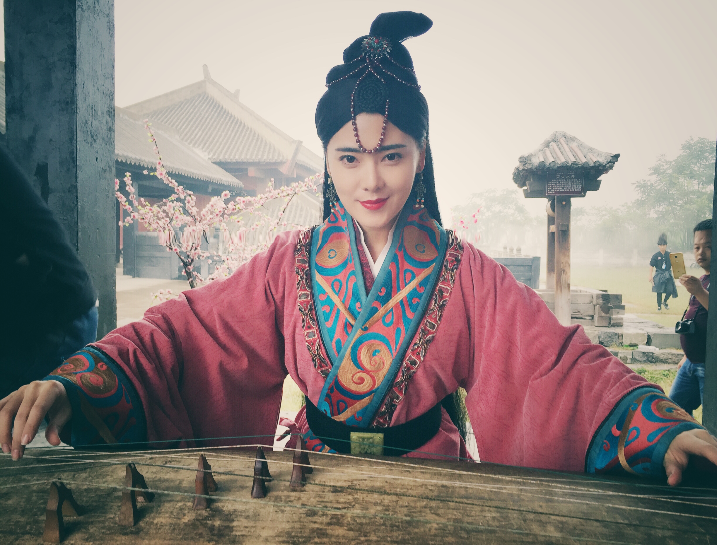 8918957" data-lemmaid="8918957">吉林艺术学院 /a>,中国内地女演员