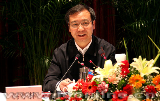 韩亨林,书法家,笔名山人,号聚雅堂主,男