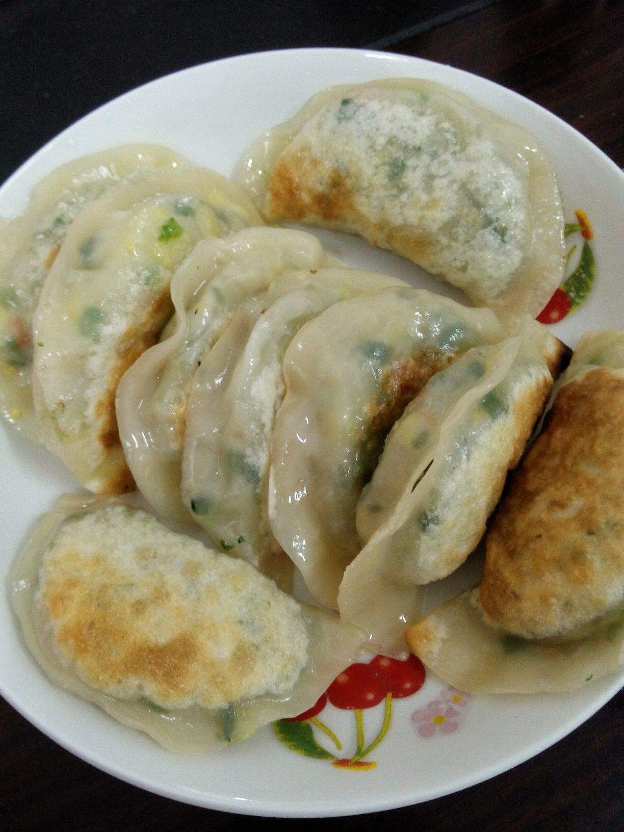 韭菜鸡蛋粉丝包