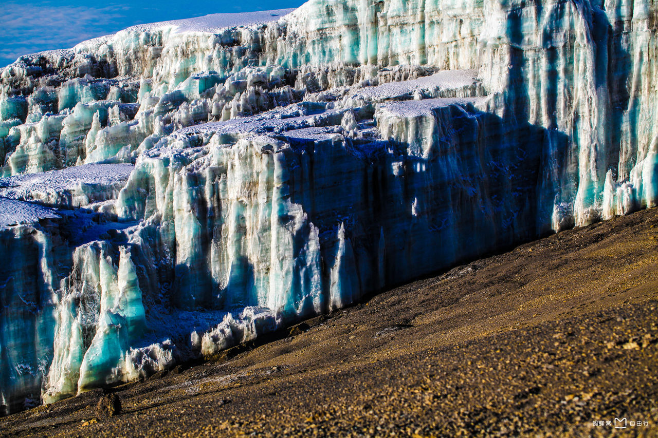  p>乞力马扎罗山(kilimanjaro)位于 a target="_blank" href="/item