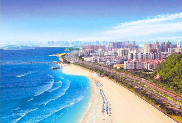  p>珍珠港是广西防城港白龙景点,位于江山半岛西侧海湾,面积70多平方