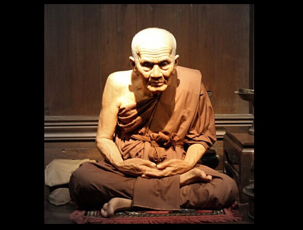 (龙婆多|龙甫多,龙普拓,luang pu thuat),泰国最受尊崇的九位圣僧之一