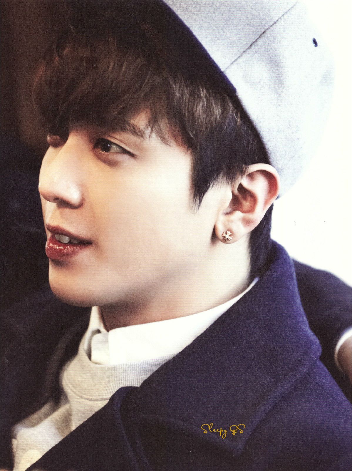  p>郑容和(jung yong hwa),1989年6月22日出生于韩国首尔,后随父母