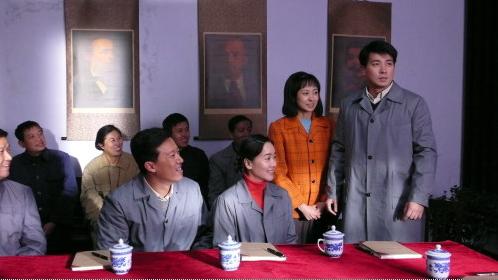 《红莓花儿开》是由中央电视台中国电视剧