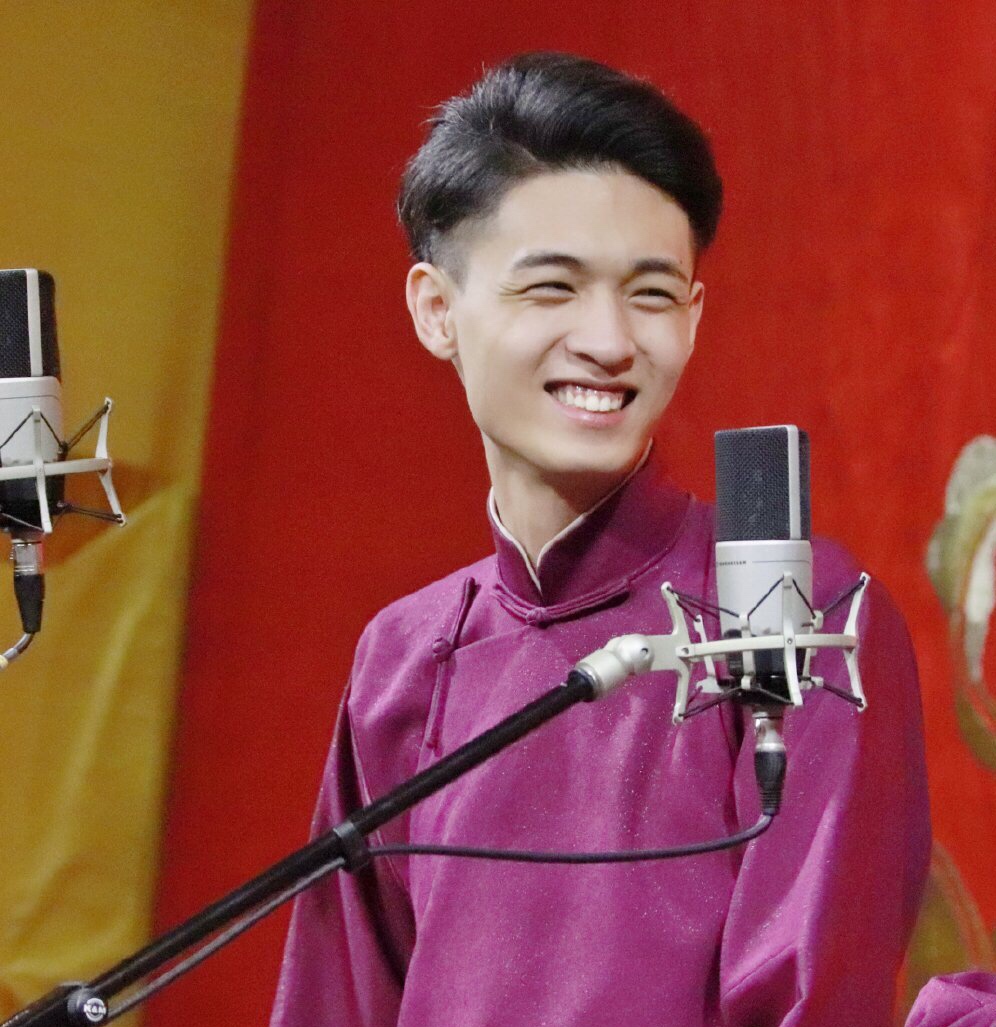  p>秦霄贤,本名秦凯旋,1997年1月5日生于辽宁省沈阳市,中国内地相声