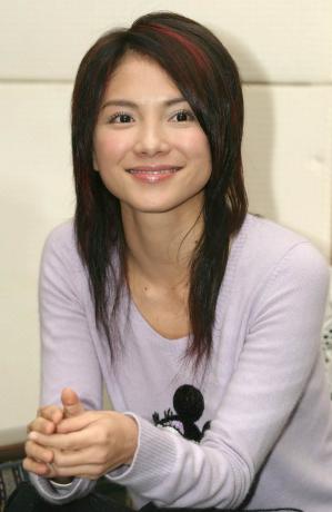 p>李心洁(angelica lee),1976年1月23日出生于马来西亚,祖籍广东东莞