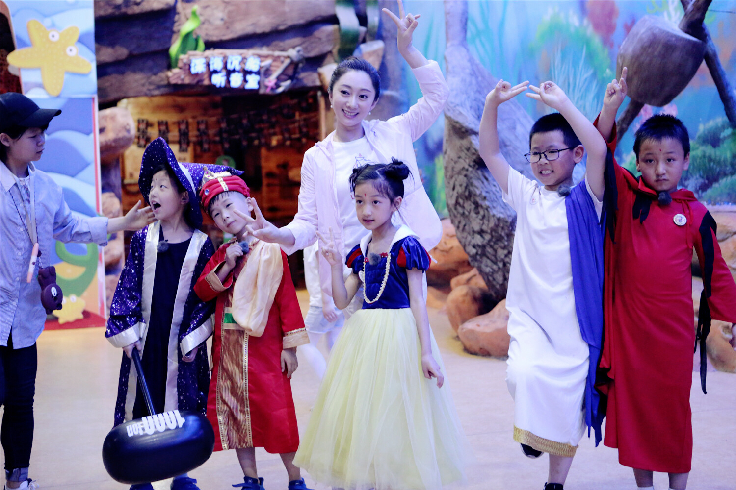 《金剧星》栏目,是中国首档儿童乡村旅游类户外智力挑战真人秀节目