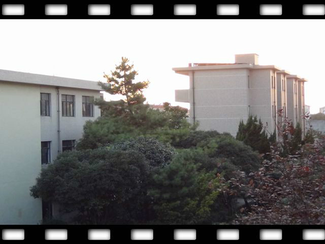 平湖市东湖中学