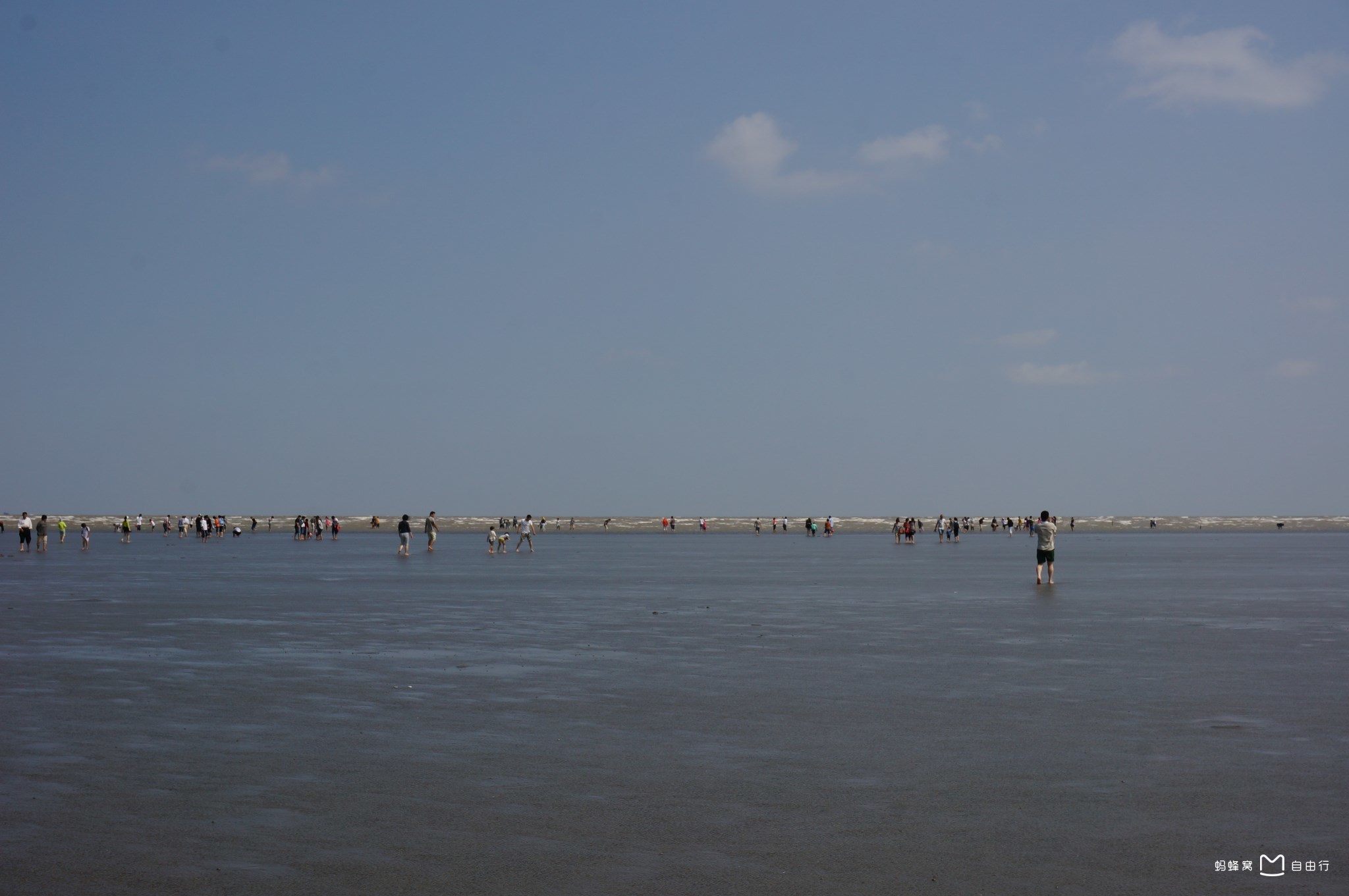  p data-id="gnwvn1ng82">黄金海滩(gold beach),诺曼底的一处海滩,因