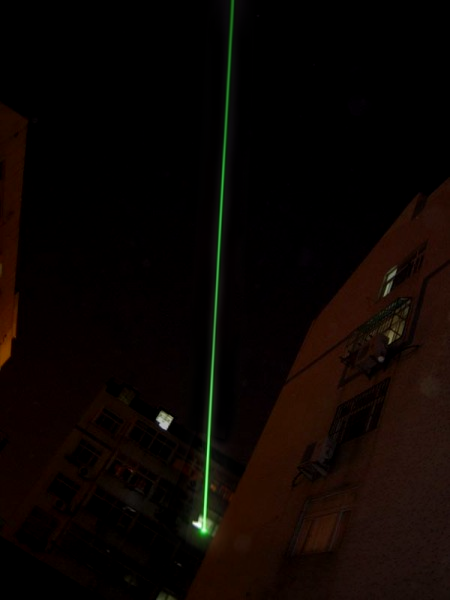  p> b>激光指示器 /b>(laser pointer),又称为激光笔,指星笔等,是把