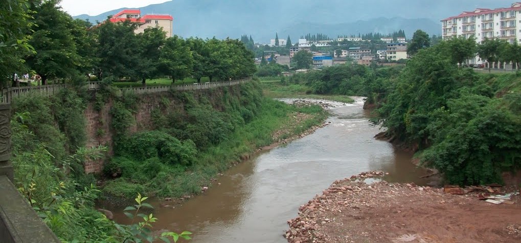  p>青衣江,长江支流 a target="_blank" href="/item/岷江/883255"