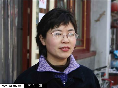  p data-id="gnawj8qu2p">杨玉艳,笔名杨楠,职业画家,现任视点杂志社