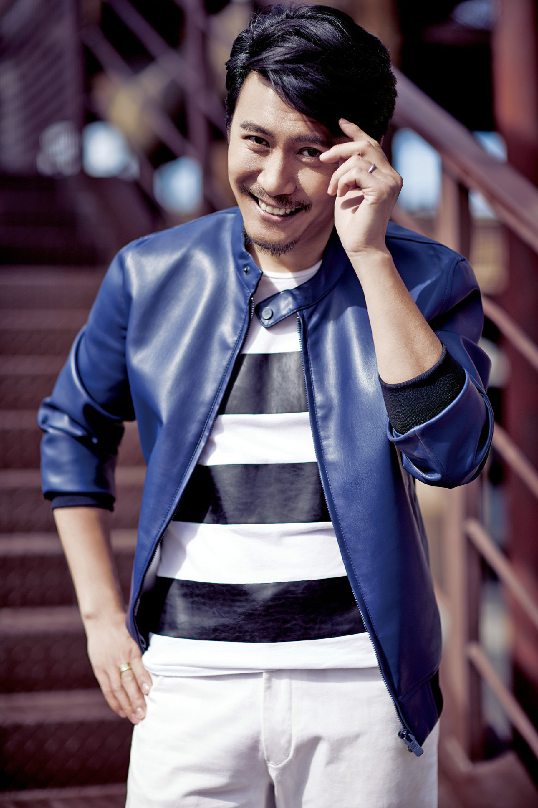 305391" data-lemmaid="305391">中央戏剧学院 /a>,中国内地男演员, 