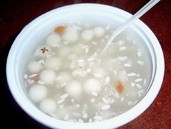 甜酒汤圆