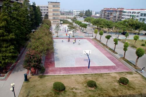 黄冈高级技工学校