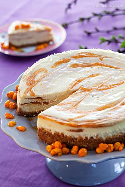  p>奶油奶酪,英文名为cream cheese,是一种未成熟的全脂奶酪,色泽洁白