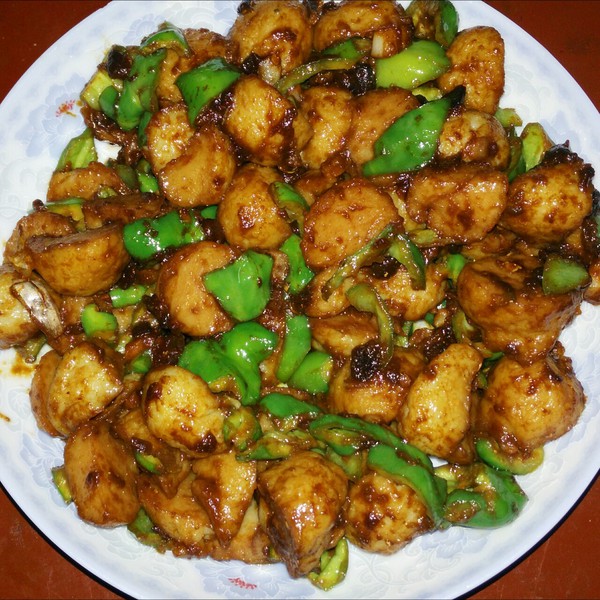 青椒肉丝炒鱼丸