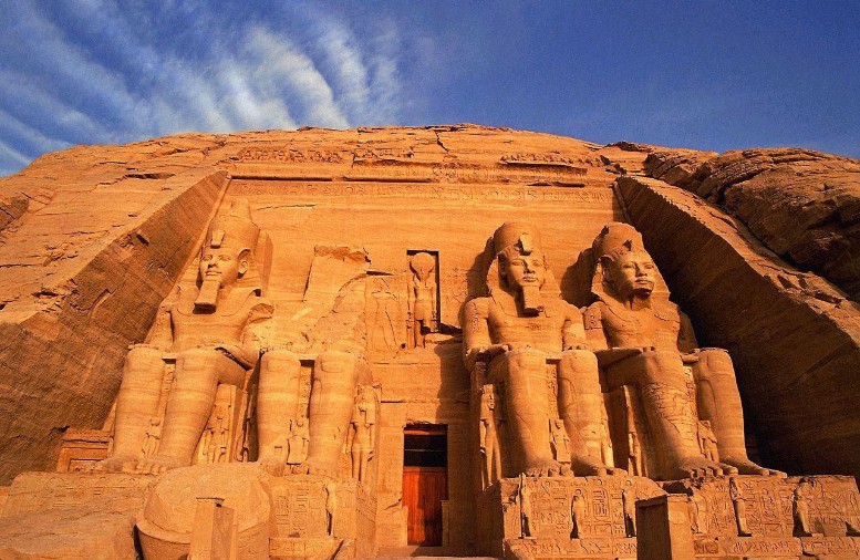 阿布辛贝勒石窟寺