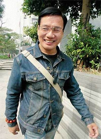  p>罗莽,又名罗网,原名罗坤霖,昵称罗师傅,香港演员.