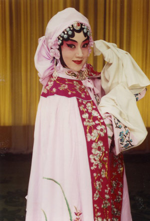  p data-id="go1ji88sgy">刘桂娟,1965年出生于中国天津市,毕业于天津