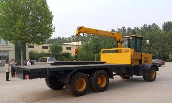 轮式专用机械车