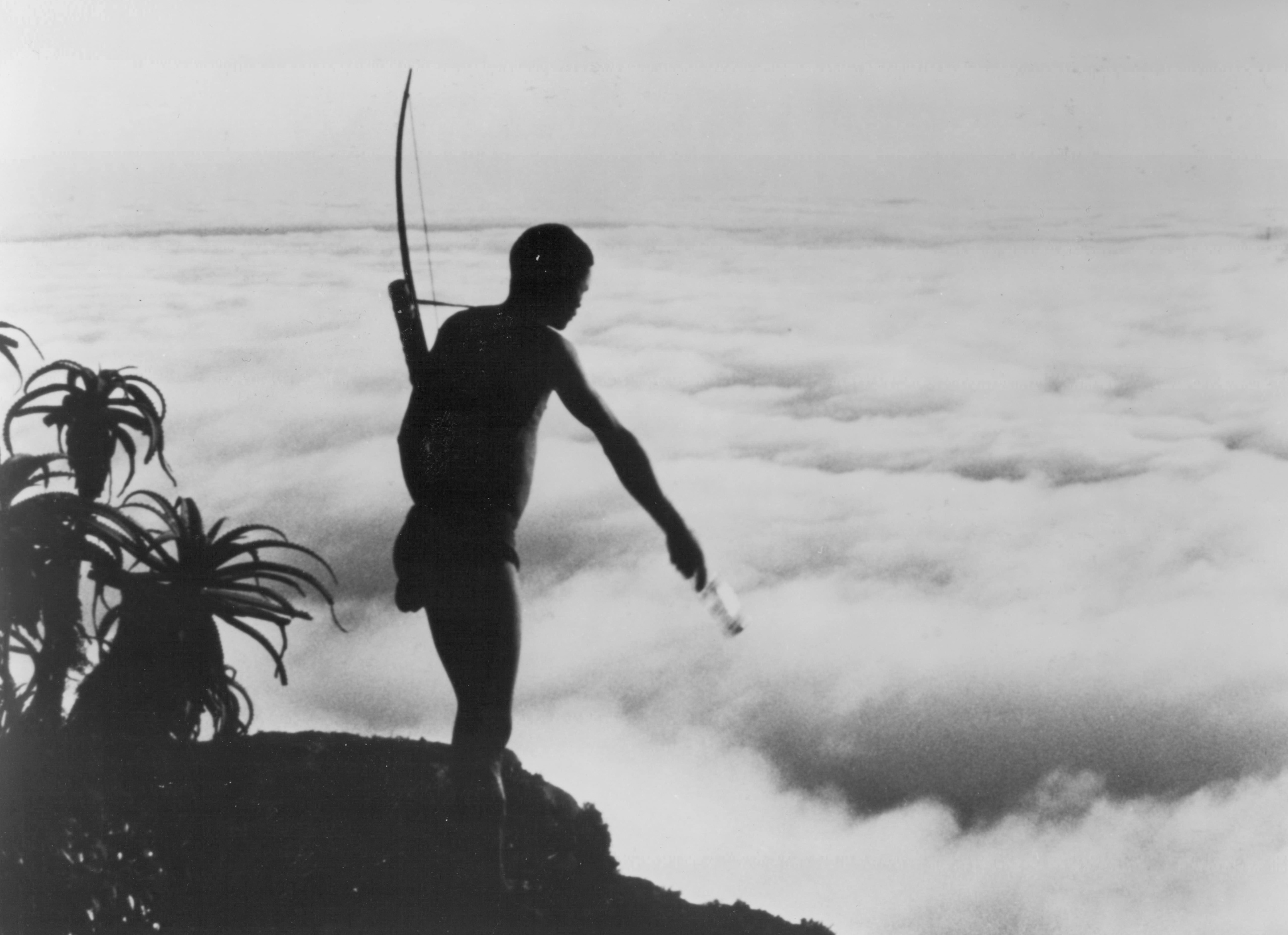 data-id="gnx4bj30hj">《上帝也疯狂》是加美·尤伊斯执导的喜剧电影